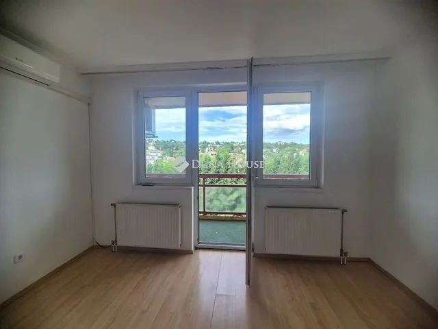 Eladó lakás Budapest III. kerület 60 nm