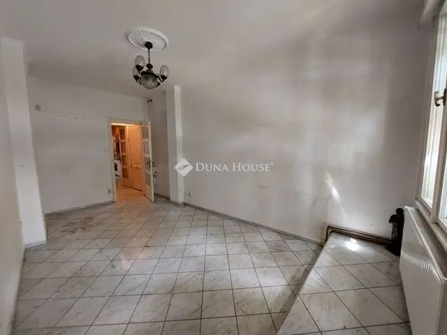 Eladó lakás Budapest II. kerület, Újlak II. ker. 38 nm