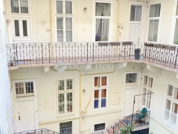 Kiadó lakás Budapest V. kerület 102 nm