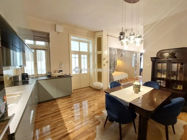 Eladó lakás Budapest I. kerület, Víziváros I. ker. 96 nm