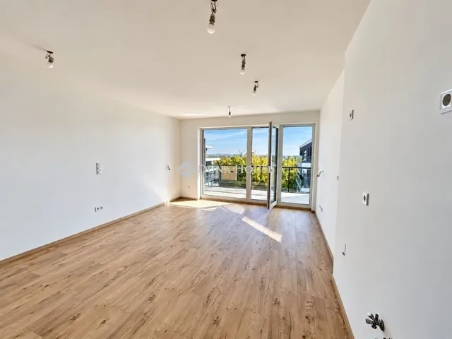 Eladó lakás Budapest III. kerület, Filatorigát 31 nm