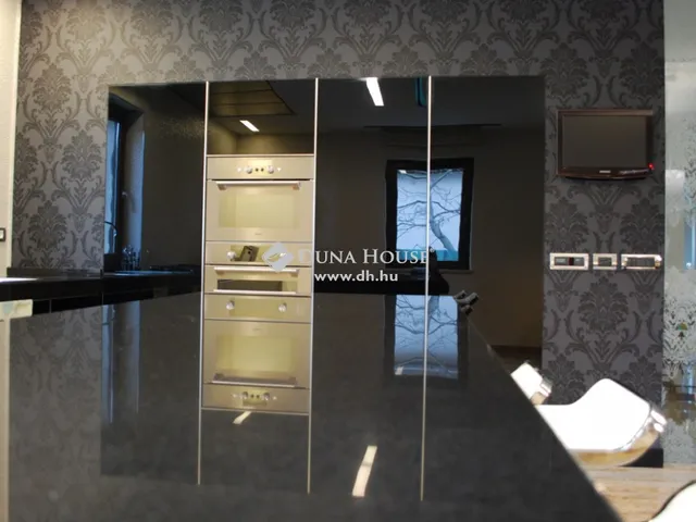 Eladó ház Szentendre 450 nm