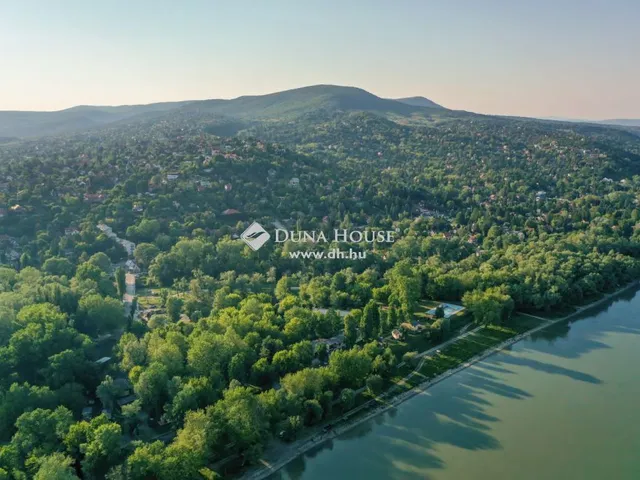 Eladó kereskedelmi és ipari ingatlan Szentendre 35865 nm