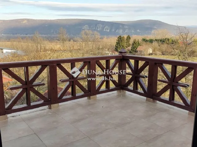 Eladó ház Esztergom 450 nm