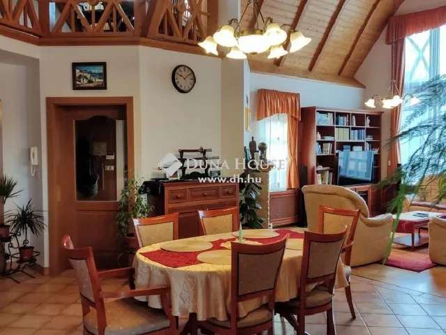 Eladó ház Esztergom 450 nm