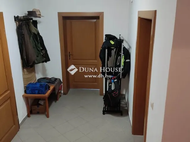 Eladó ház Esztergom 450 nm