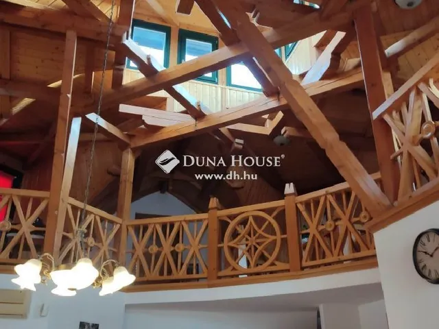 Eladó ház Esztergom 450 nm