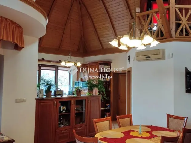 Eladó ház Esztergom 450 nm