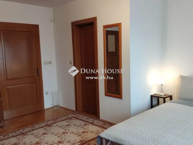 Eladó ház Esztergom 450 nm