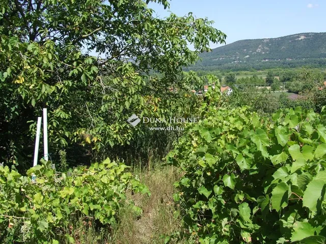 Eladó telek Esztergom 1216 nm