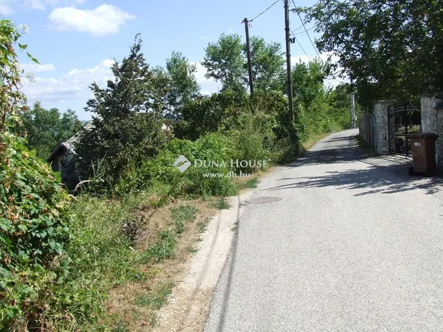 Eladó telek Esztergom 1216 nm