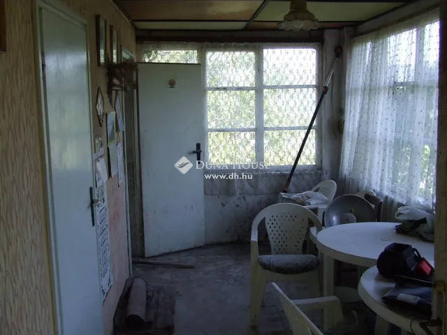 Eladó telek Esztergom 1216 nm