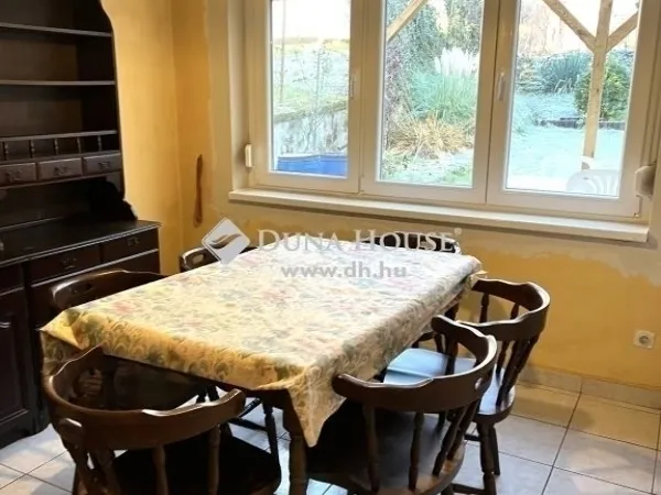 Eladó ház Esztergom 130 nm