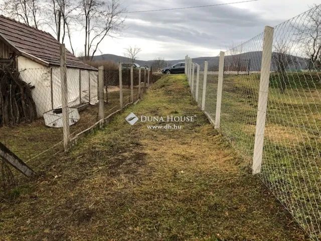 Eladó telek Esztergom 580 nm