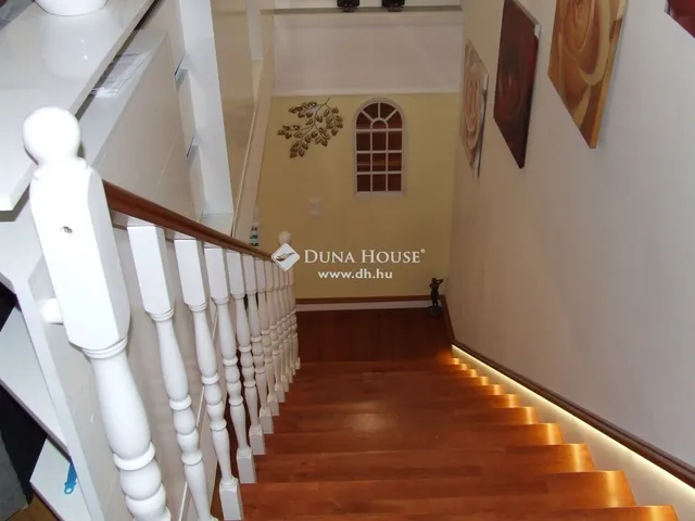 Eladó ház Esztergom 174 nm