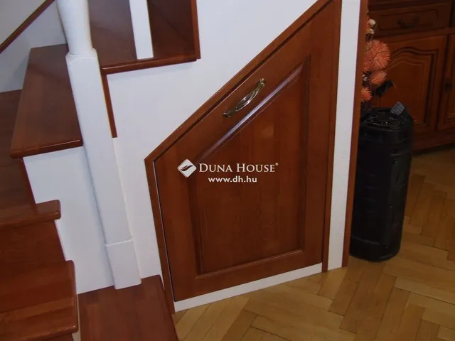 Eladó ház Esztergom 174 nm