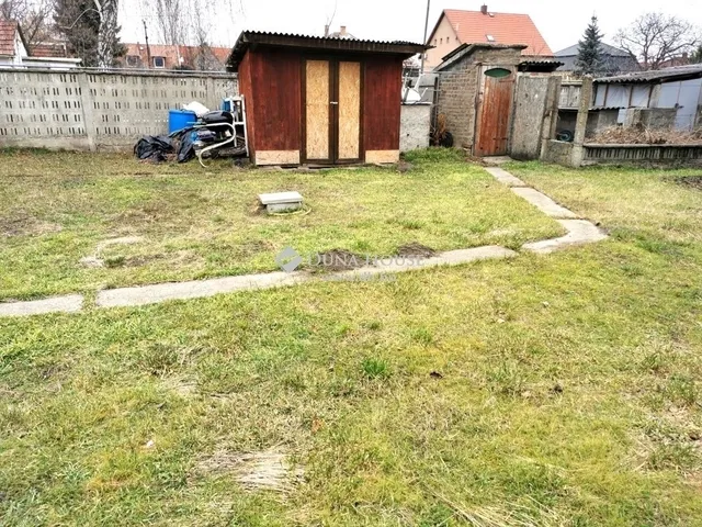 Eladó ház Tát 84 nm