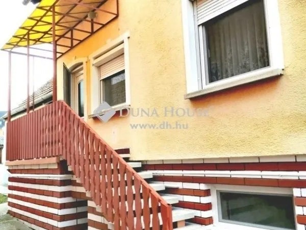 Eladó ház Leányvár 130 nm