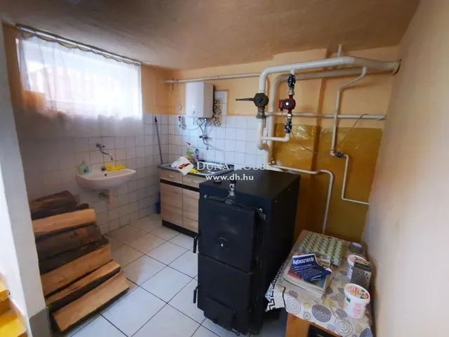 Eladó ház Leányvár 130 nm