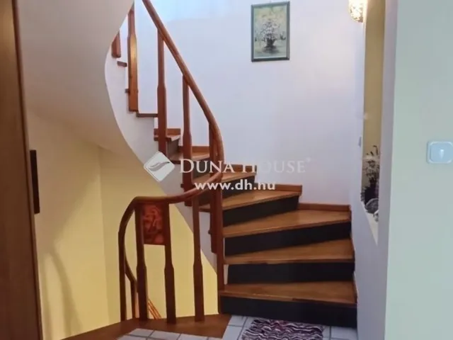 Eladó ház Szentendre 418 nm