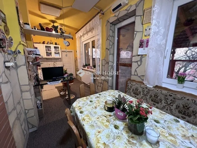 Eladó ház Nyergesújfalu 200 nm