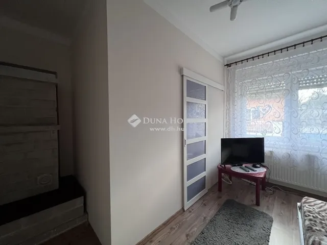 Eladó ház Nyergesújfalu 200 nm