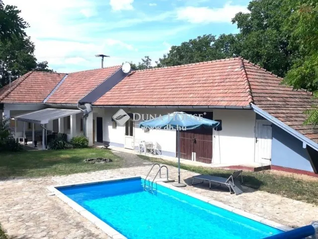 Eladó ház Vámosmikola 110 nm