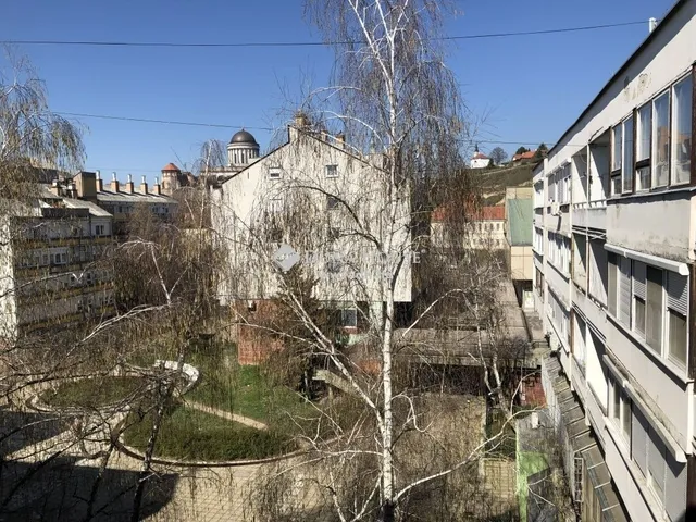 Eladó lakás Esztergom 89 nm