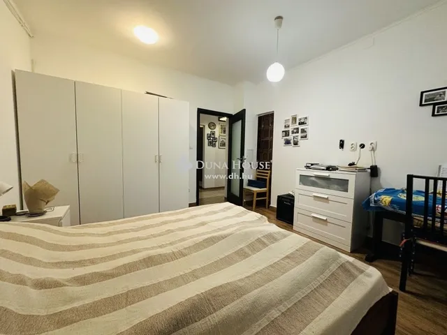 Eladó ház Pilismarót 310 nm