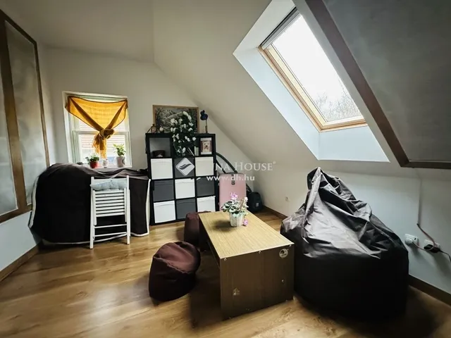 Eladó ház Pilismarót 310 nm