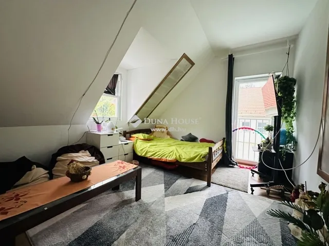 Eladó ház Pilismarót 310 nm