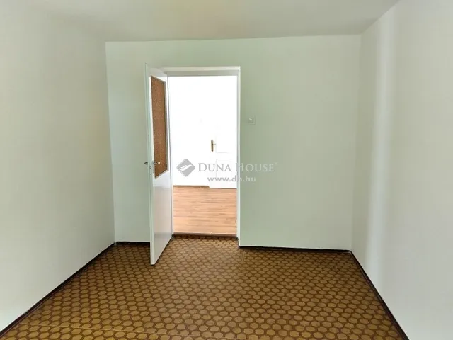 Eladó ház Piliscsév 224 nm