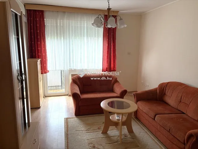 Kiadó lakás Esztergom 44 nm