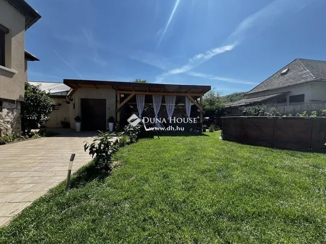 Eladó ház Tokod 187 nm