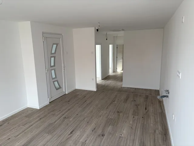 Eladó lakás Esztergom, Szentgyörgymező 65 nm