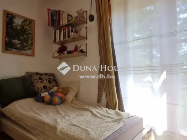 Eladó ház Kesztölc 221 nm