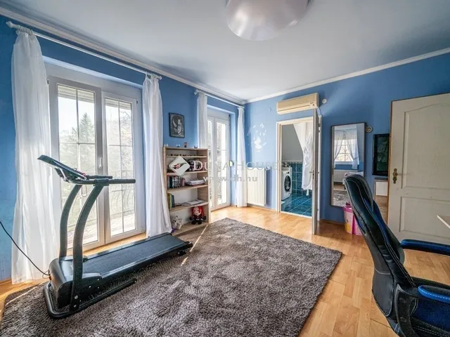 Eladó ház Dömös 196 nm