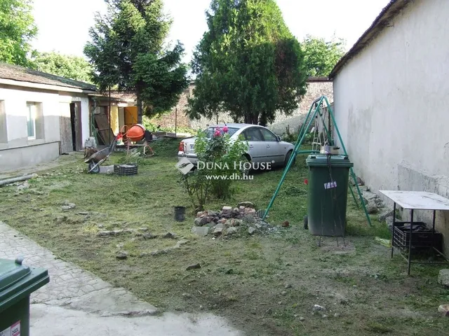 Eladó ház Esztergom 215 nm