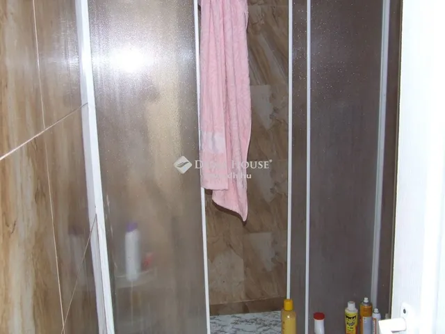 Eladó ház Esztergom 215 nm