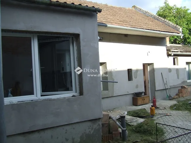 Eladó ház Esztergom 215 nm