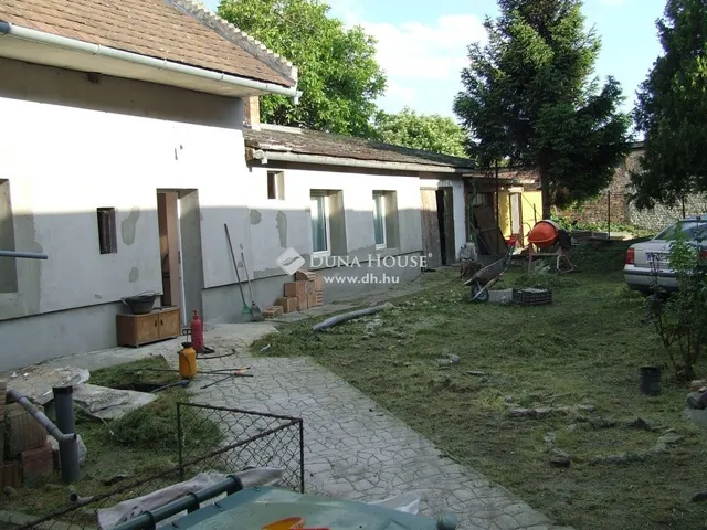 Eladó ház Esztergom 215 nm