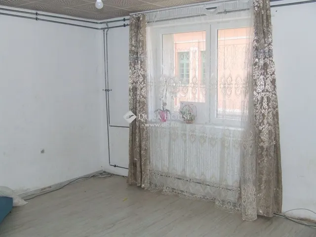 Eladó ház Esztergom 215 nm