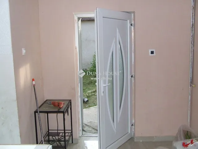 Eladó ház Esztergom 215 nm