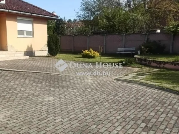 Eladó ház Tokod 140 nm