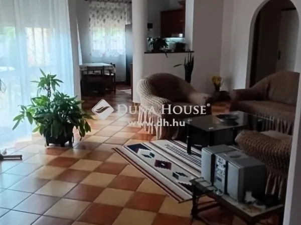 Eladó ház Tokod 140 nm