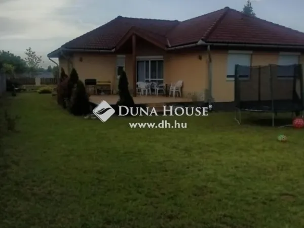 Eladó ház Tokod 140 nm