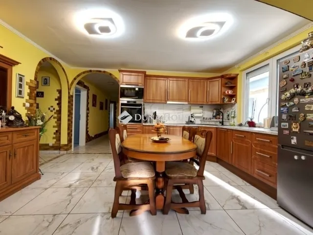 Eladó ház Piliscsaba 181 nm