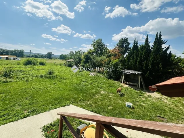 Eladó ház Kesztölc 210 nm