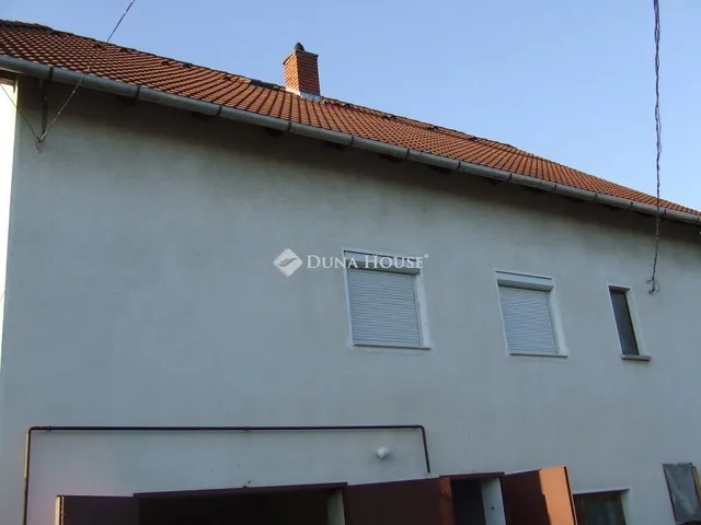 Eladó ház Esztergom 198 nm