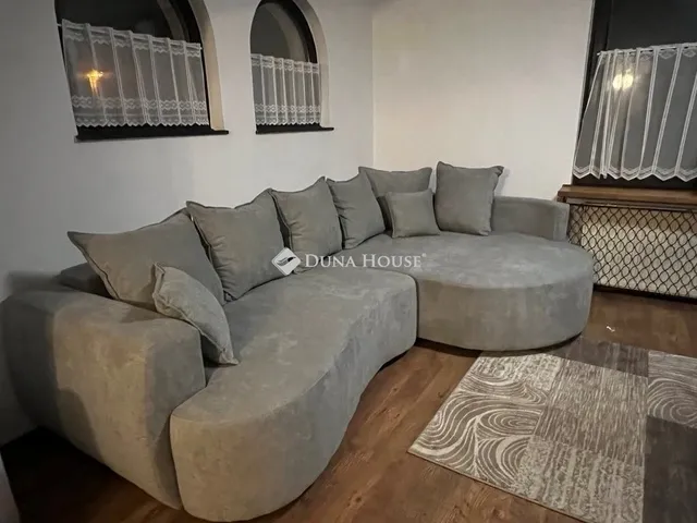 Eladó ház Leányfalu 160 nm